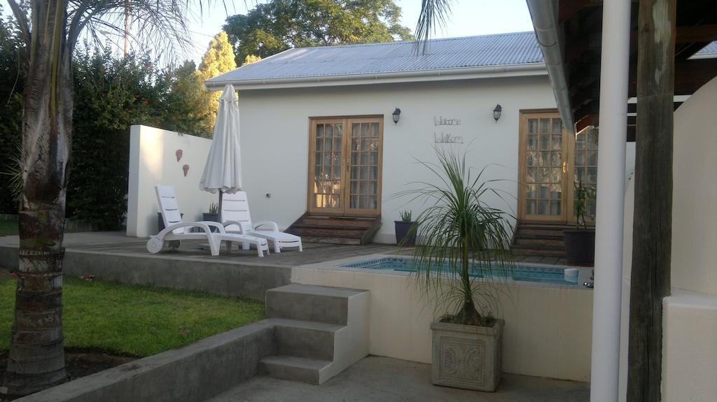 Oasis Shanti Backpackers Oudtshoorn Δωμάτιο φωτογραφία