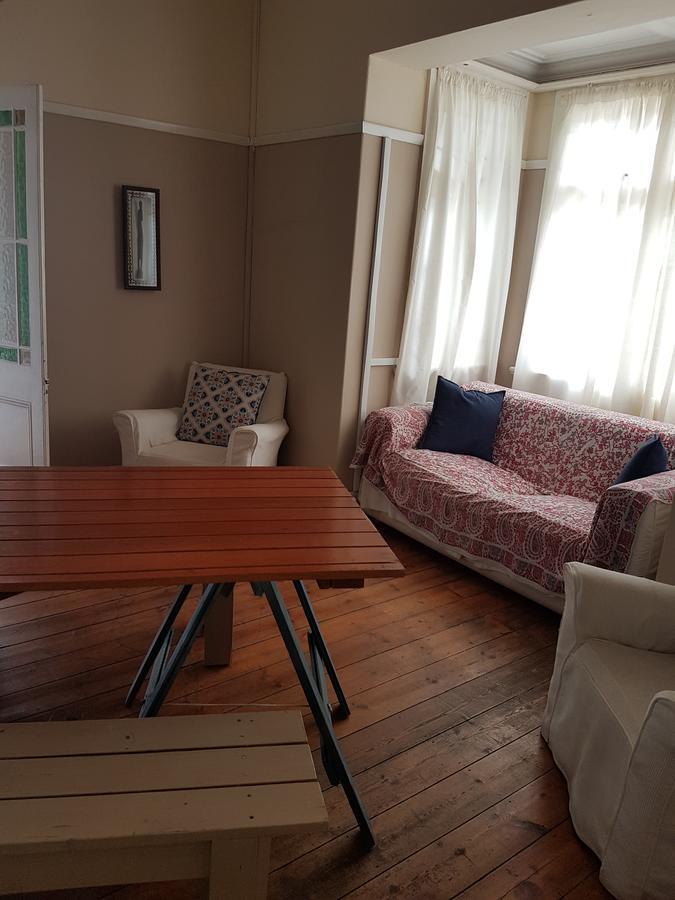 Oasis Shanti Backpackers Oudtshoorn Εξωτερικό φωτογραφία