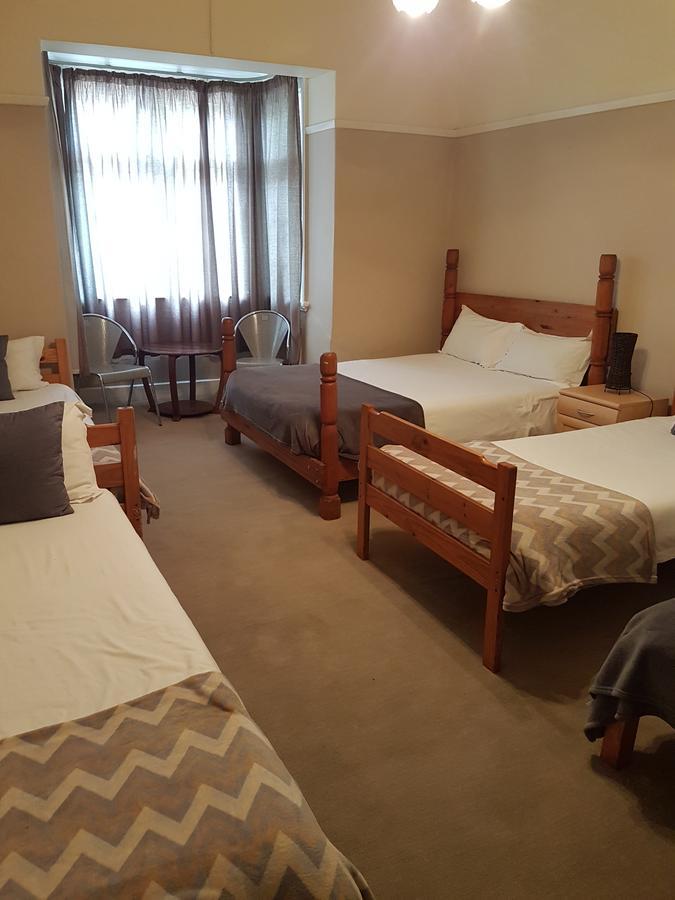 Oasis Shanti Backpackers Oudtshoorn Εξωτερικό φωτογραφία