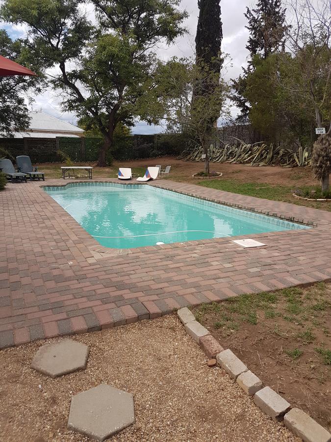 Oasis Shanti Backpackers Oudtshoorn Εξωτερικό φωτογραφία