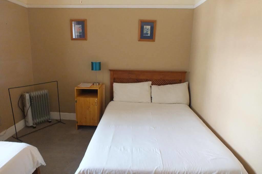 Oasis Shanti Backpackers Oudtshoorn Εξωτερικό φωτογραφία
